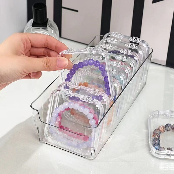Storage box