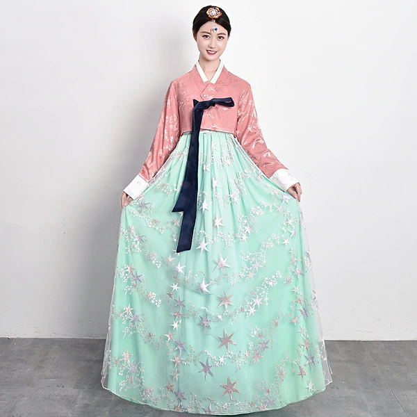 Silver red clothes+green skirt