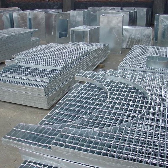 重庆镀锌钢格栅 板水沟盖板 防滑踏步板 不锈钢插接钢格板 网格板