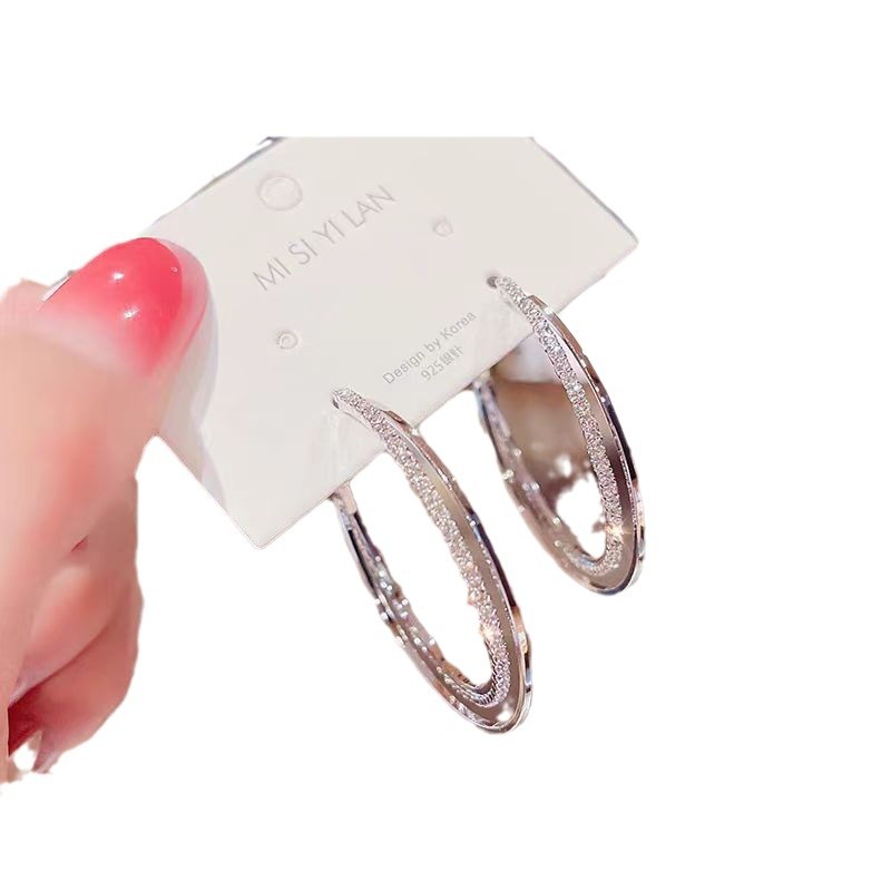 Große Creolen Für Damen Einzigartiger Europäischer Ohrschmuck_voghion.com
