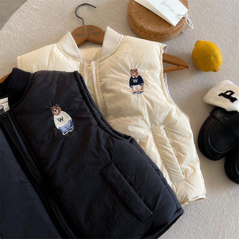 Ropa de algodón para niños, nueva colección de invierno 2025 para niños y niñas, chaleco de algodón con oso bordado, chaqueta estilo japonés para bebés, a la moda