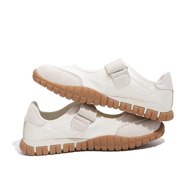 Zapatos de mujer Mary Jane de color amarillo francés 2025 verano nuevo estilo interior velcro boca baja zapatos de lona de punta redonda zapatos individuales