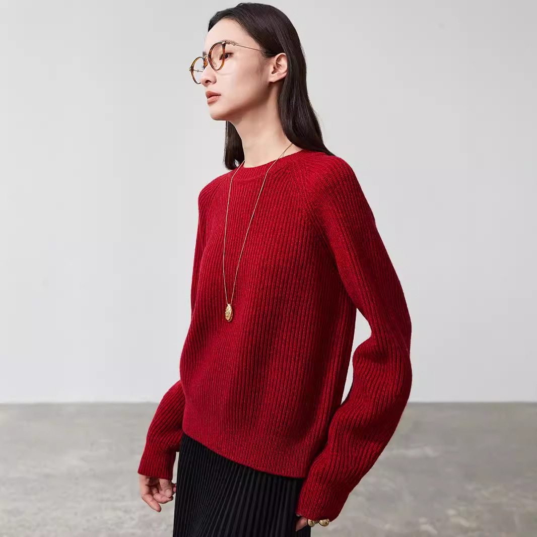 Red short woolen knitted sweater with a round collar