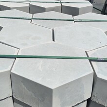 预制河道砖实心六棱块，实心六角砖护坡砖混凝土水泥块厂家