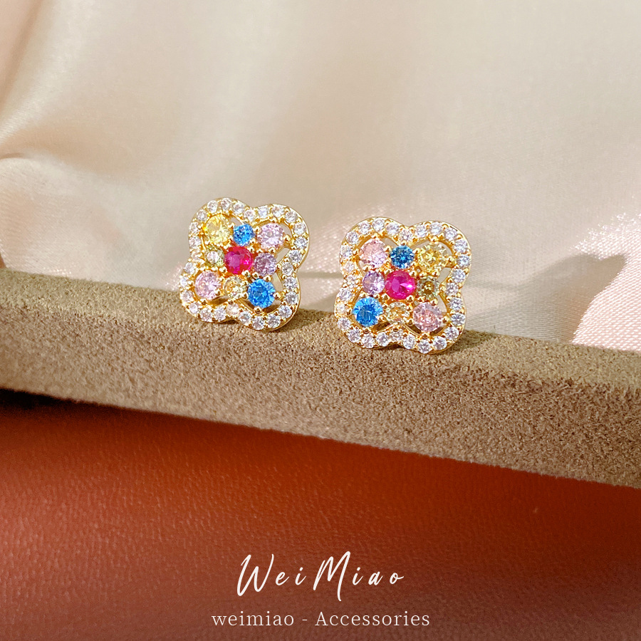 14k oro real chapado agujas de plata zircon flores de hierba afortunada pendientes de color temperamento pendientes de lujo ligero alta sensación pendientes image 1
