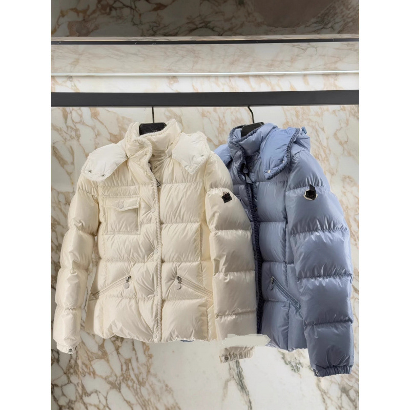 2026 Autumn/Winter New Collection: Moncler-style fitted hooded down jacket, slimming effect, women's Glareins short jacket