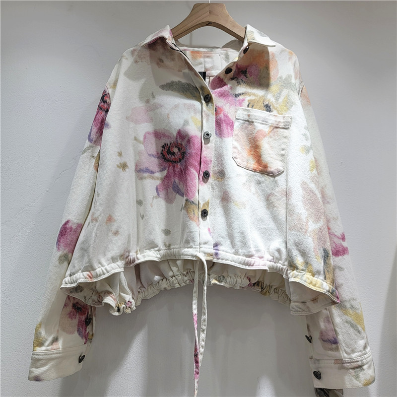 Chaqueta Corta de Denim con Estampado Floral y Cordón Ajustable para Mujer