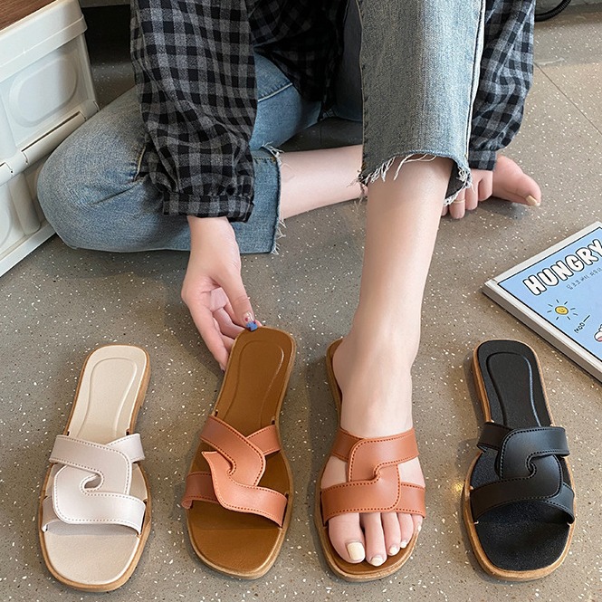 Women's summer cross-strap fashionable flat sandals soft bottom outdoor slippers foreign trade simple beach slippers for women