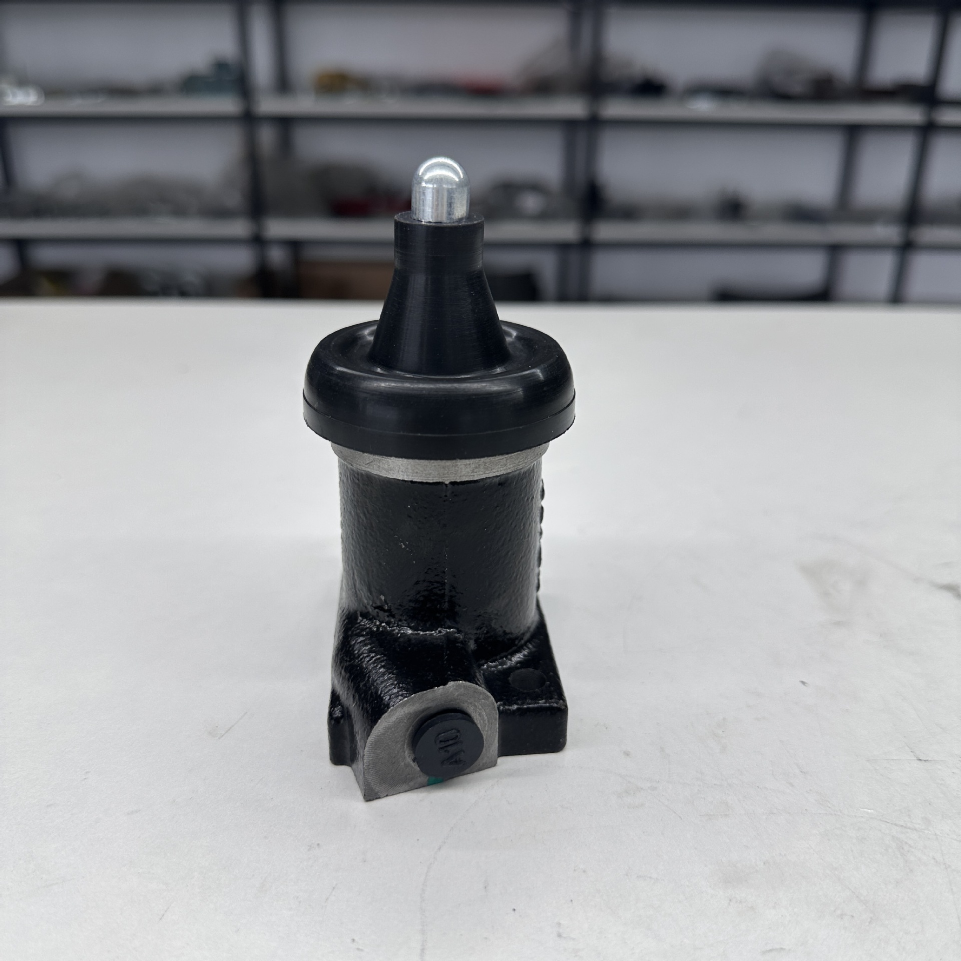 1676387m92 3186484m91 1676387V92 Is Suitable for Massey Ferguson Tractor Brake Cylinder