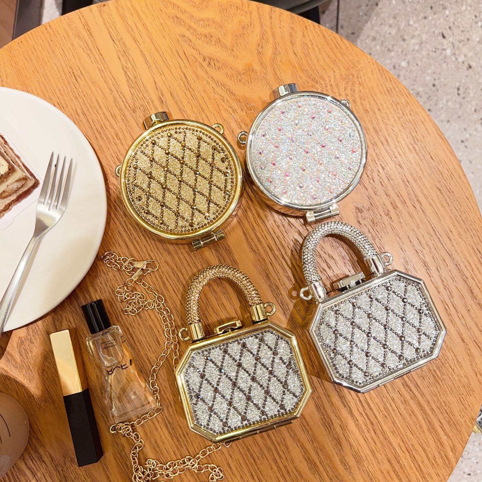 Mini borsa estiva in acrilico per donne e bambini con decorazioni in strass, elegante borsa dal design transfrontaliero unico_voghion.com
