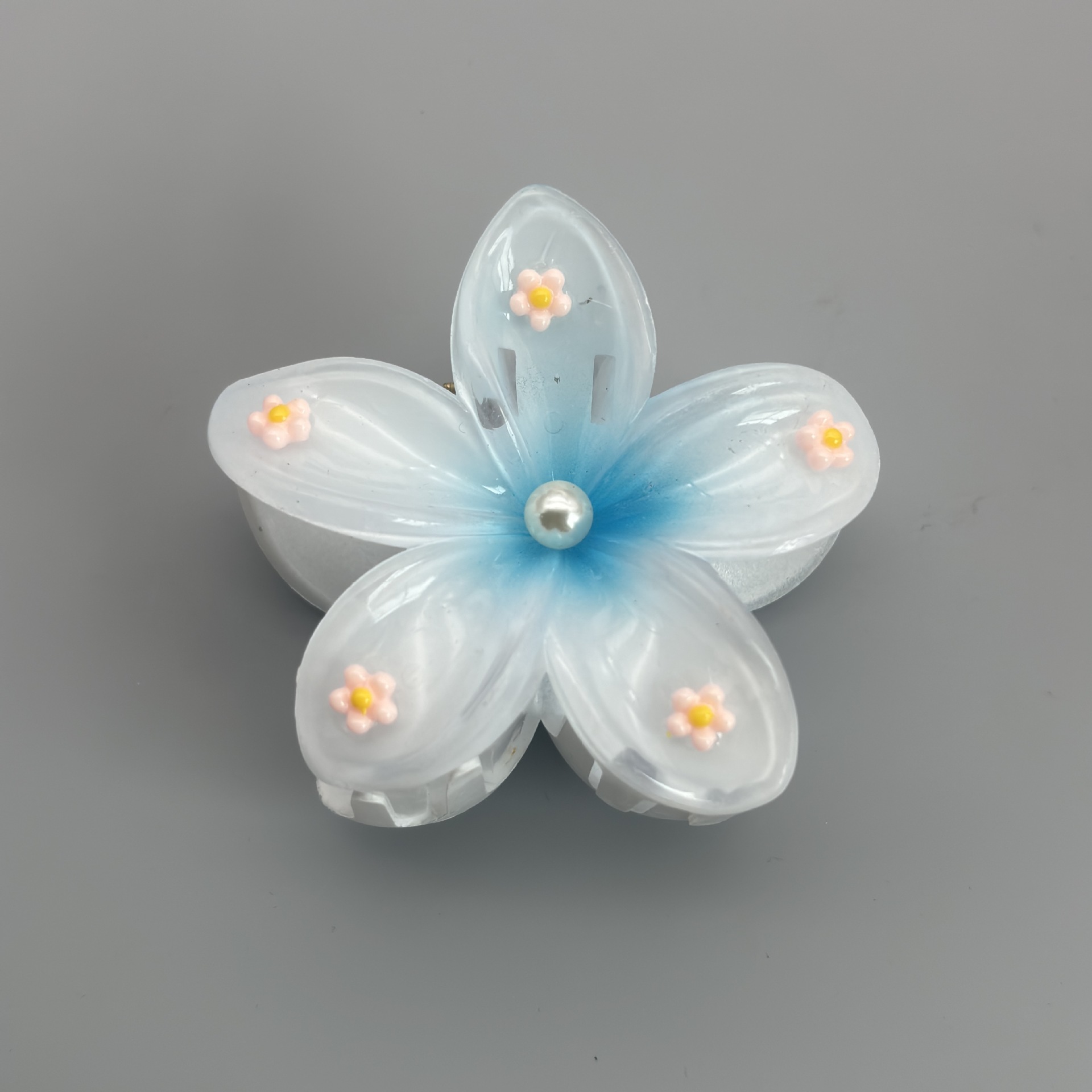 Pinza de pelo acrílica con flor de plumeria para mujer, accesorio de alta gama, pinza de tiburón, pinza de pelo cruzada para el verano.