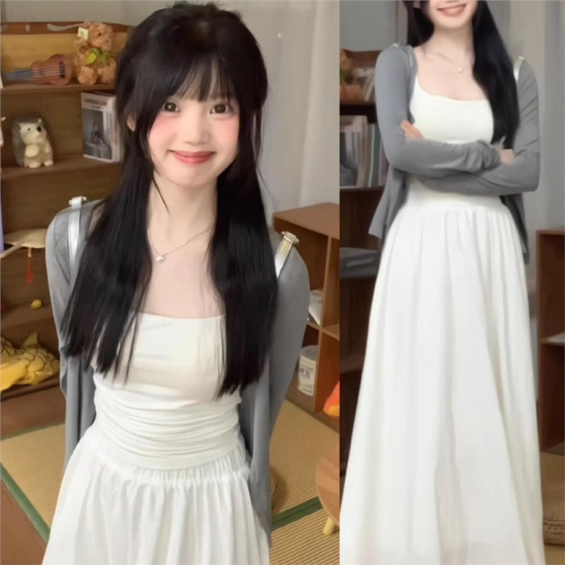 早秋温柔风时尚穿搭一整套女修身显瘦吊带灰色开衫高腰半身裙套装|undefined