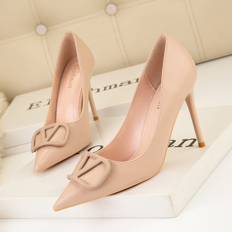 323-5 European and American Style Fashion Banquet High Heels Women's Shoes Thin Heel High Heel Low Mouth Pointed Metal Buckle Simple Single Shoes