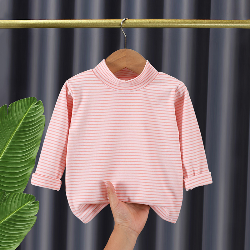 Camisas de base para niños, nuevas camisas de terciopelo de otoño y invierno con chaqueta de otoño para bebés de edad media, cuello redondo y medio cuello alto.
