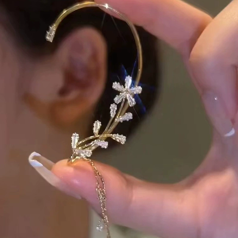 Сережки-клипсы на ухо, zirconia в форме цветка с кисточками, не прокалывают стены модный аксессуар
