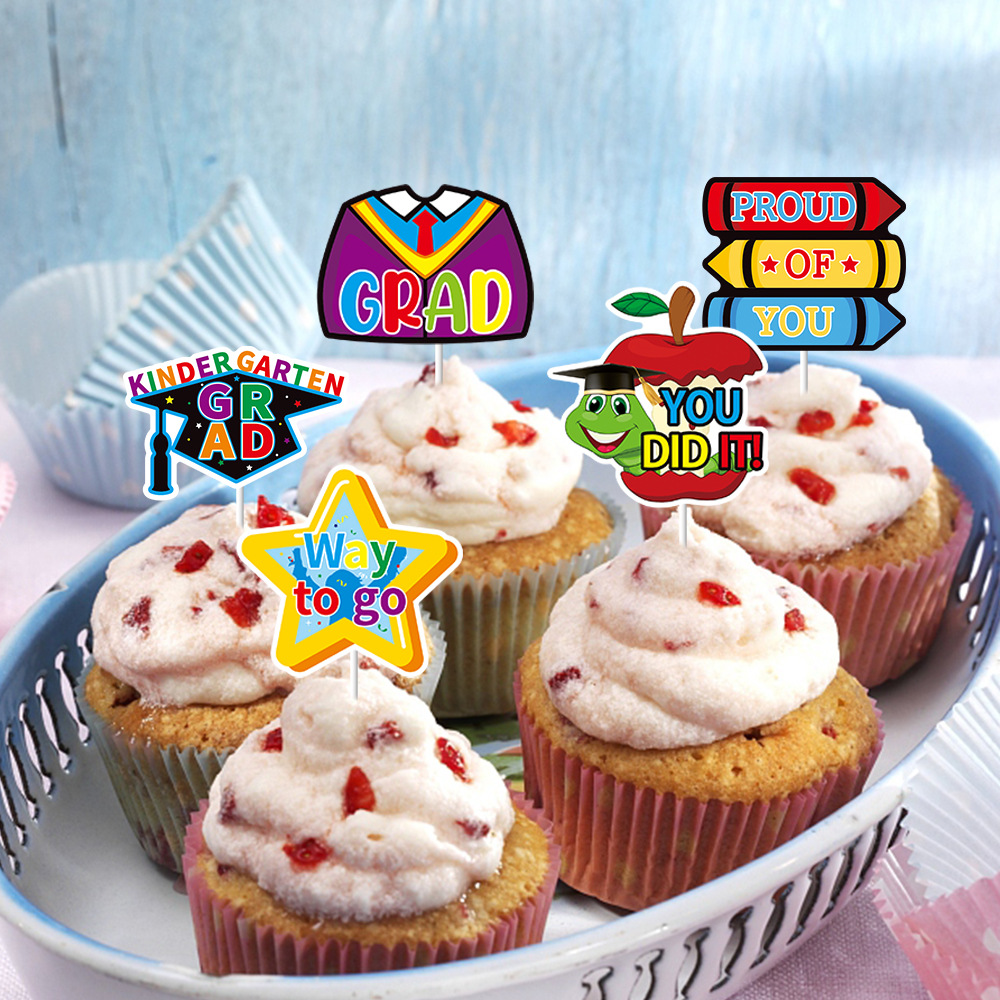 2024 nueva temporada de graduación de jardín de infantes decoración de fiesta Tarjeta de pastel de inserción ceremonia de graduación taza de papel pastel plug-in