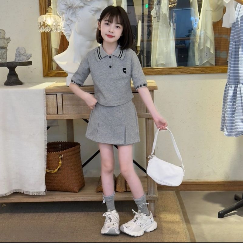 Summer Outfit for Girls Versatile New Summer Style for Older Children Trendy Short-Sleeve T-Shirt and Skirt Two-Piece Set