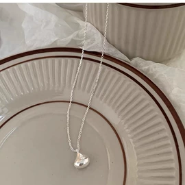 项链;耳钉;戒指