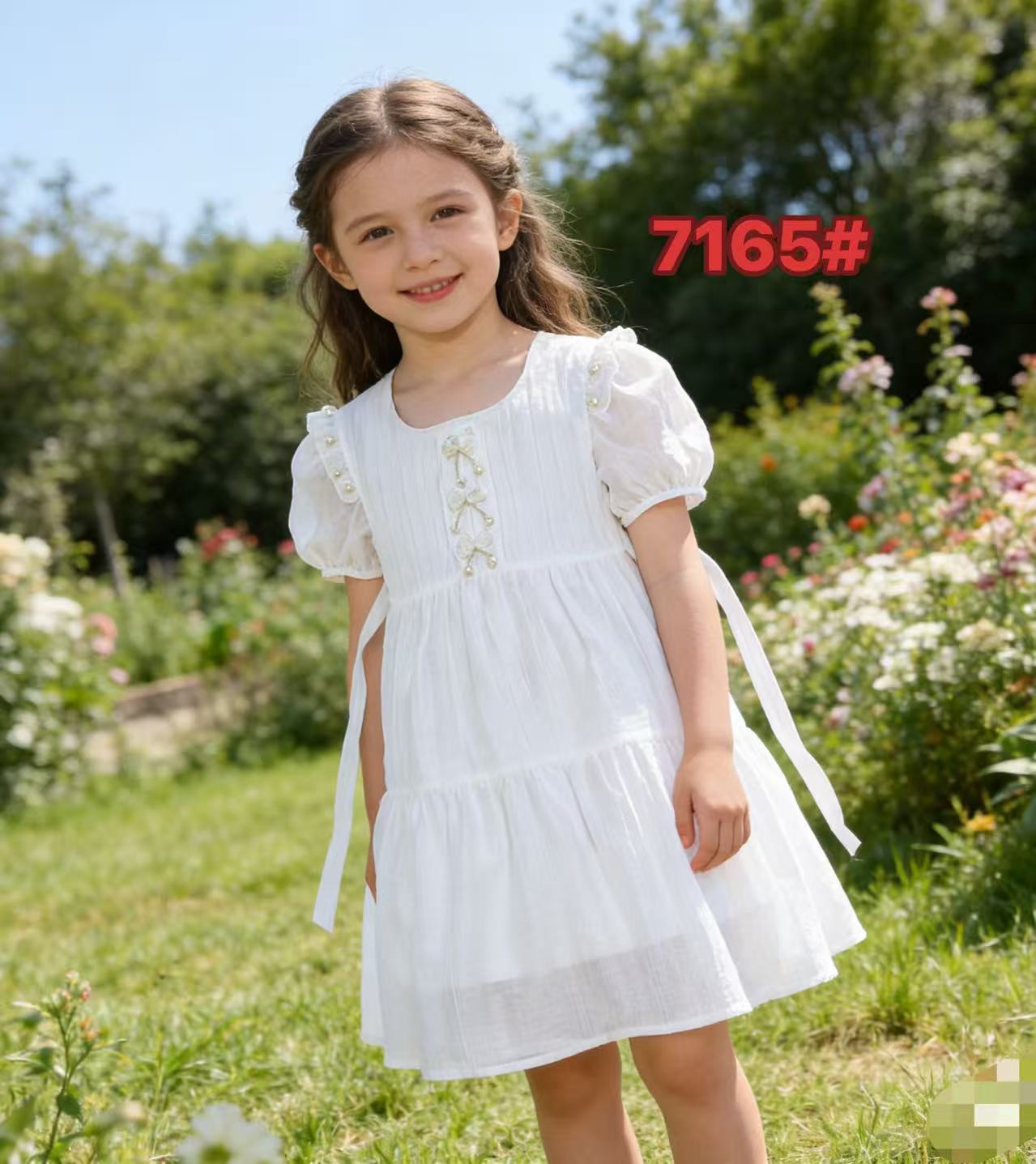 7165#white
