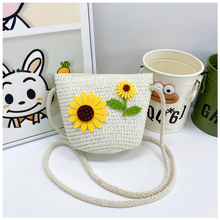 Japanese-style cute cartoon flower small bags, children's straw woven bags, mini crossbody bags, beach play zipper bags, single-shoulder bags undefined