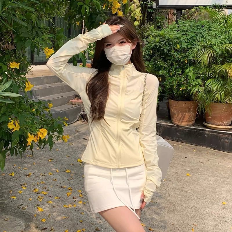 노란색(통기성이 좋고 가벼움)