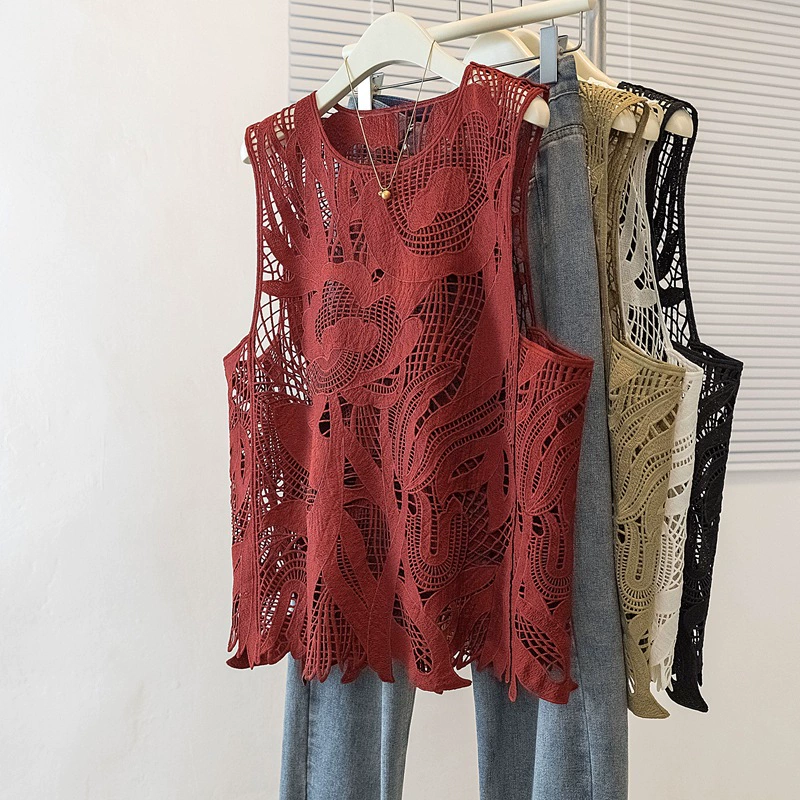 Реальные фото: Женская одежда больших размеров, новинка ранней весны 2026 года, элитный свободный топ без рукавов с ажурной вязкой крючком
