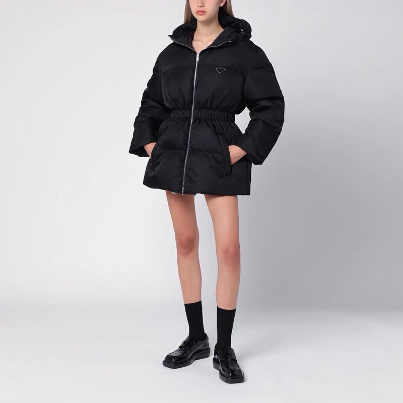 In-Stock P Brand down Jacket 25 Autumn and Winter New Fashionable Essential Waist-Cinching Mid-Length Cotton Jacket Waist-Cinching Puffer Coat In-Stock P Brand down Jacket 25 Autumn and Winter New Fashionable Essential Waist-Cinching Mid-Length Cotton Jacket Waist-Cinching Puffer Coat
