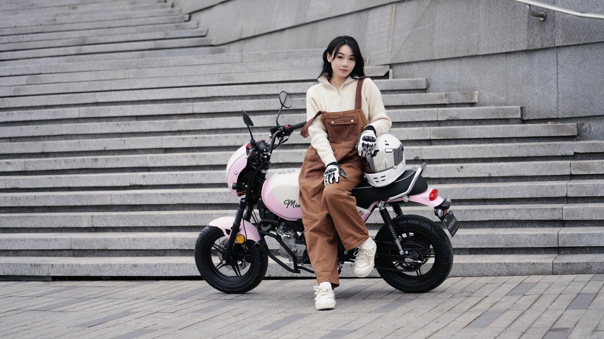 The Haochen Is Adorable, Low-Slung, with a Large Fuel Tank, Front and Rear Disc Brakes, Compact and Flexible, Perfect for Trendy Outings. Motorcycle