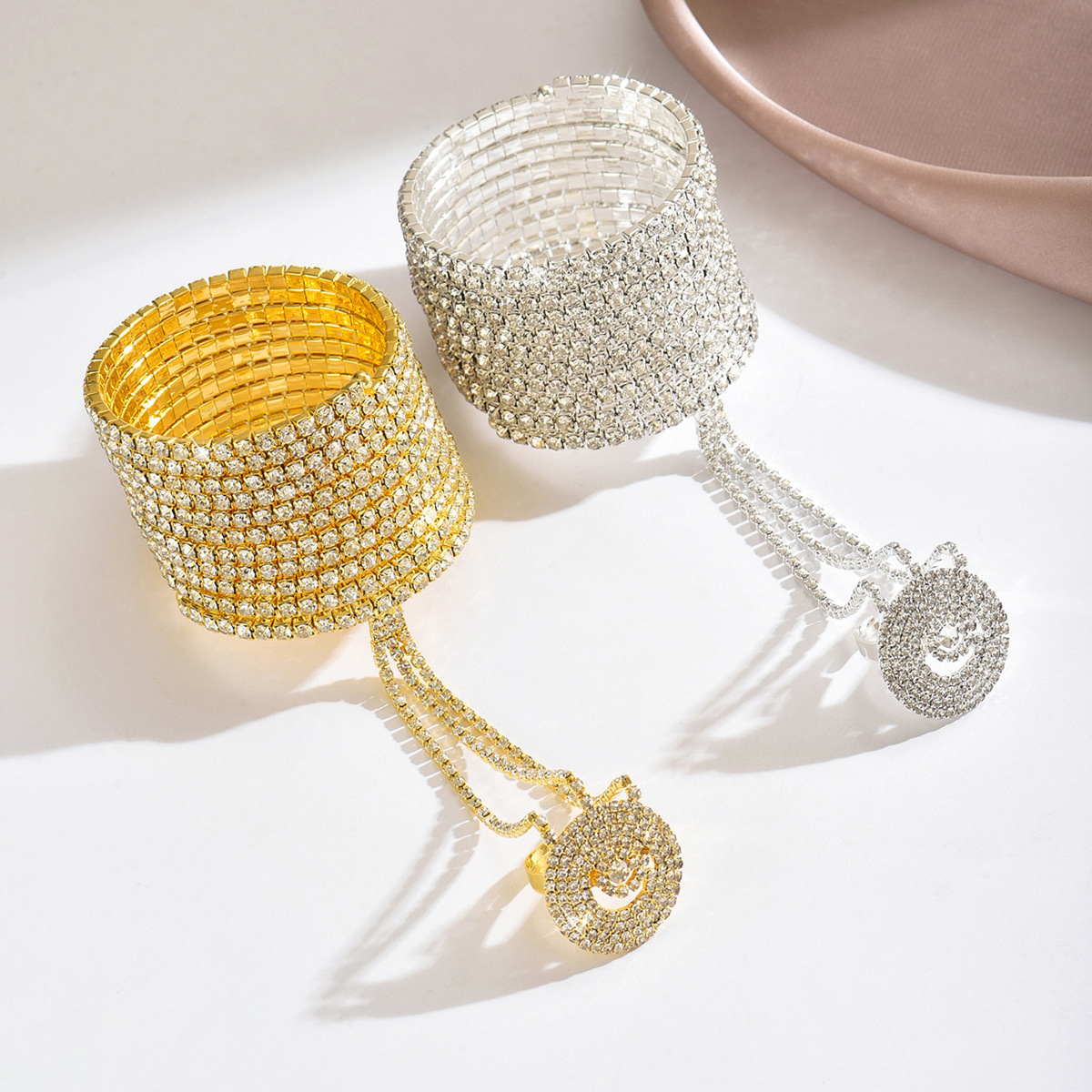 Brazaletes transfronterizos de diamantes multicapa de dedo de actrices accesorios de ropa de actrices de espectáculo joyas de decoración brillante pulsera de diamante completo image 5