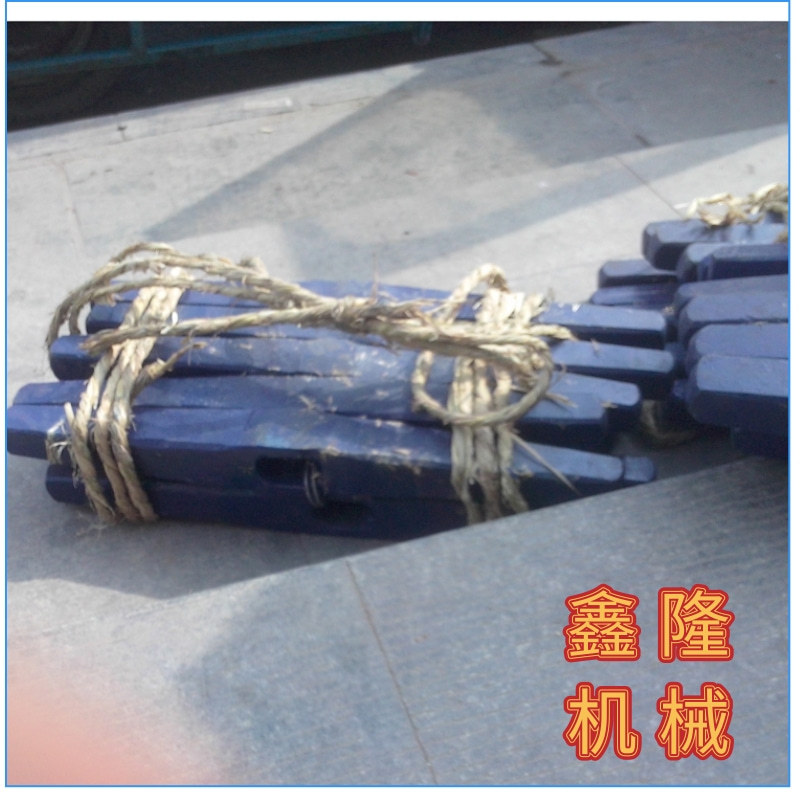 道钉锤生产厂家济宁鑫隆供应 道钉 方形道钉 螺旋道钉 手工道钉