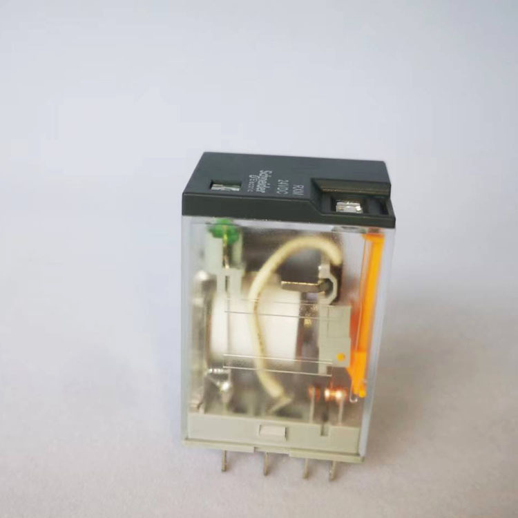 中间继电器RXM2LB2BD RXM2LB2P7 8脚带LED24VDC 230VAC 2CO