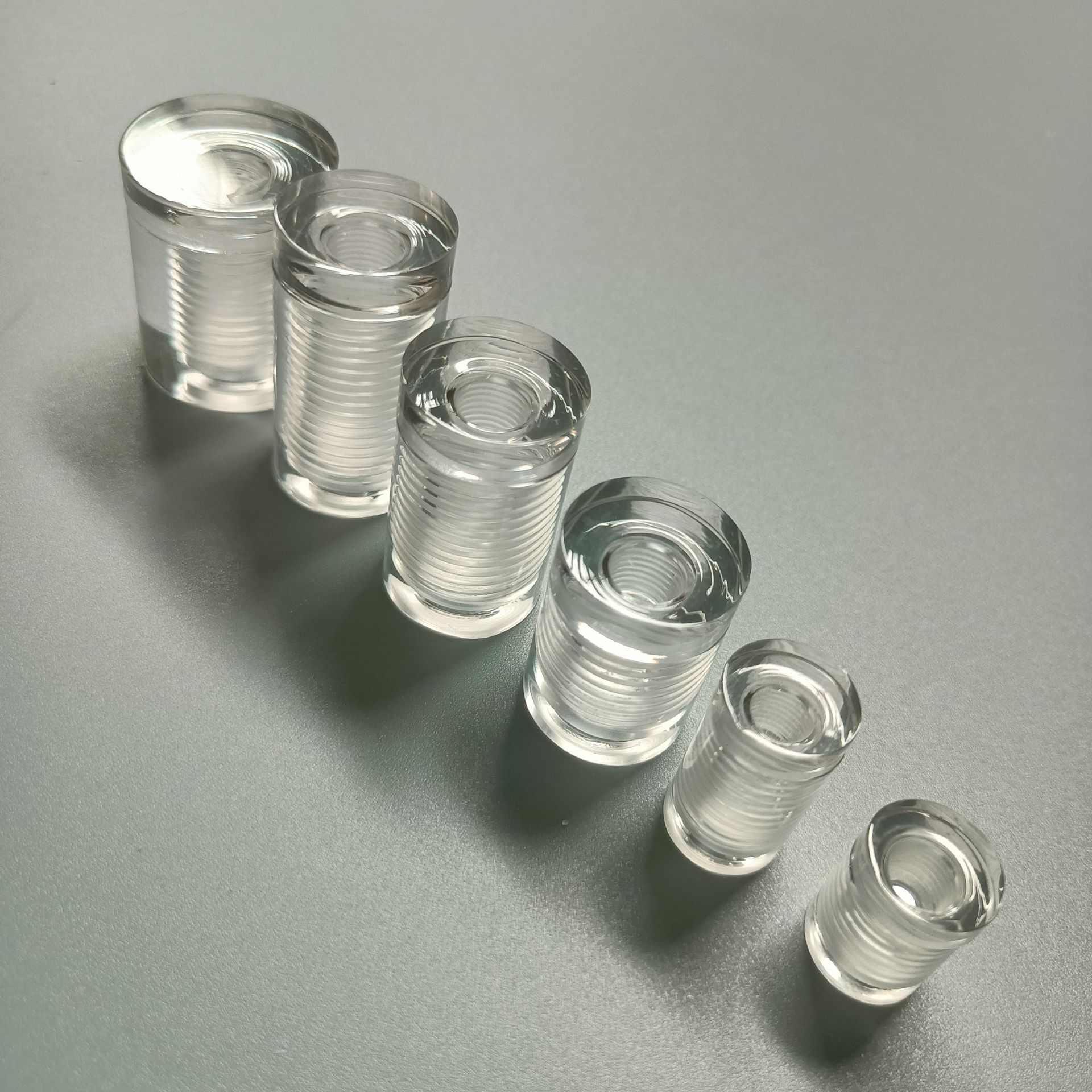 厂家加工优惠价压克力圆球 沙发脚椅子腿楼梯立柱广告钉灯饰配件