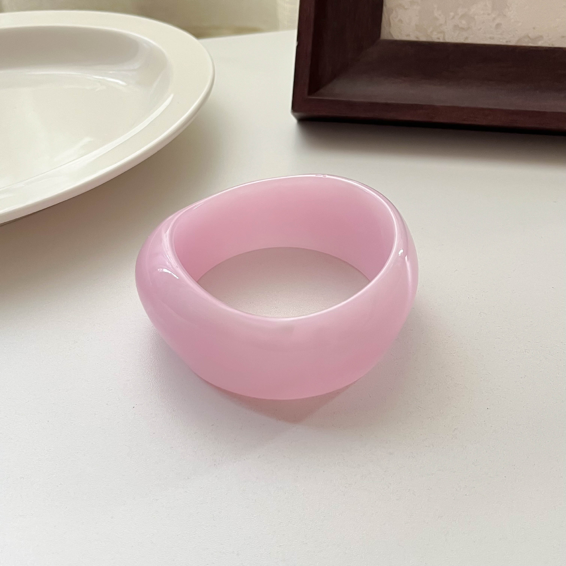 Pink (inner diameter 66.8 weight 67.2 grams)