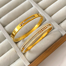 ͨ�w���¿��p��΢��ʯ���ۿɻ��������C���ԕr�аٴ�߼���