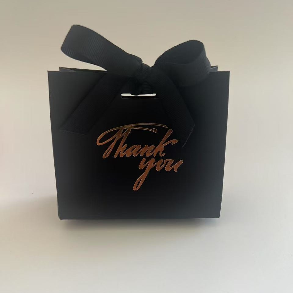 블랙+블랙 리본