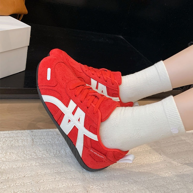 Zapatos de entrenamiento de la mujer 2026 primavera nuevo ultra caliente retro ligero zapatos casuales con suela suave zapatos deportivos de mujer image 5