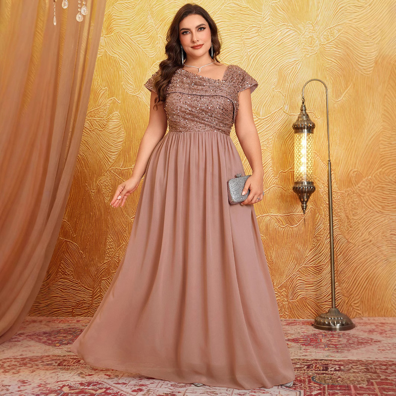 European and American Amazon Style Pleated Design, Light Luxury Sequined Chiffon Evening Dress, Elegant Plus-Size Dress for Curvy Women, Long Style
