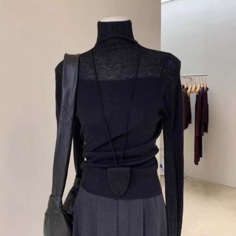 Black Slim Fit Knitted Bottoming Shirt for Women 2025 Autumn and Winter New High Collar Inner Atmosphere Top for Women Black Slim Fit Knitted Bottoming Shirt for Women 2025 Autumn and Winter New High Collar Inner Atmosphere Top for Women