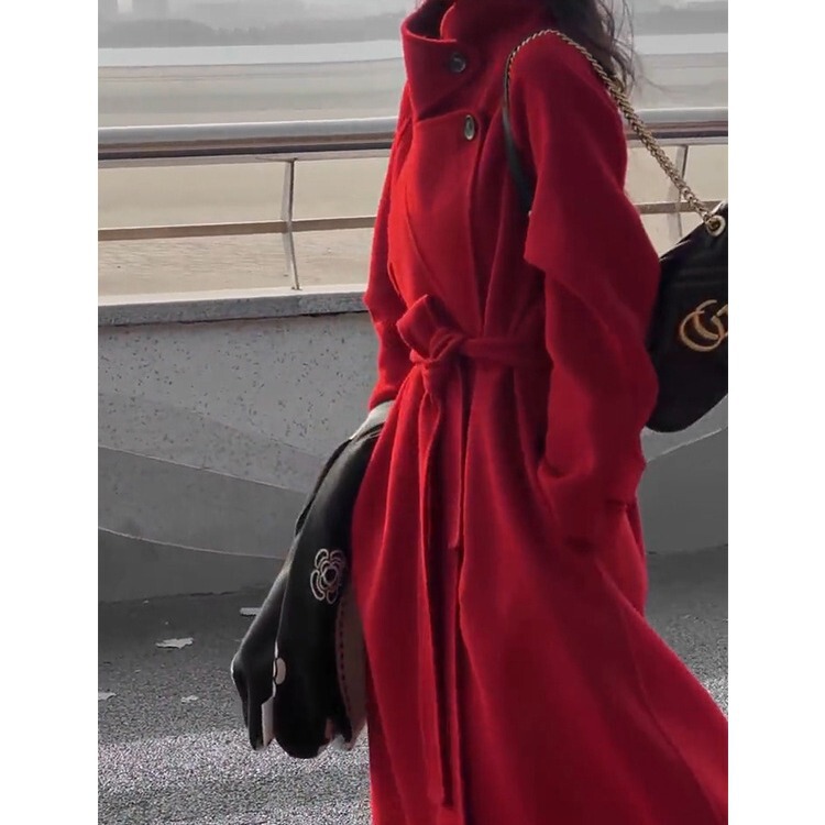Christmas New Year greeting mid-length woolen coat high-end super beautiful golden style red woolen coat for women winter