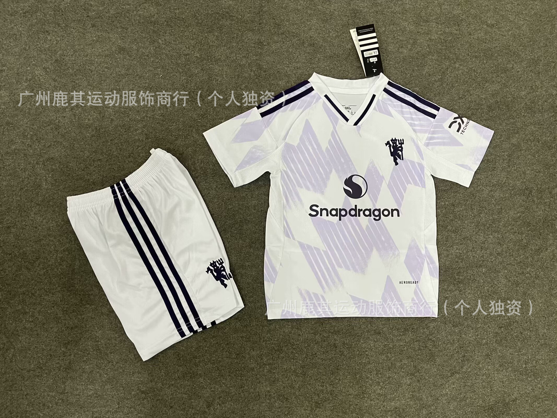 2526 Manchester United fuera de casa