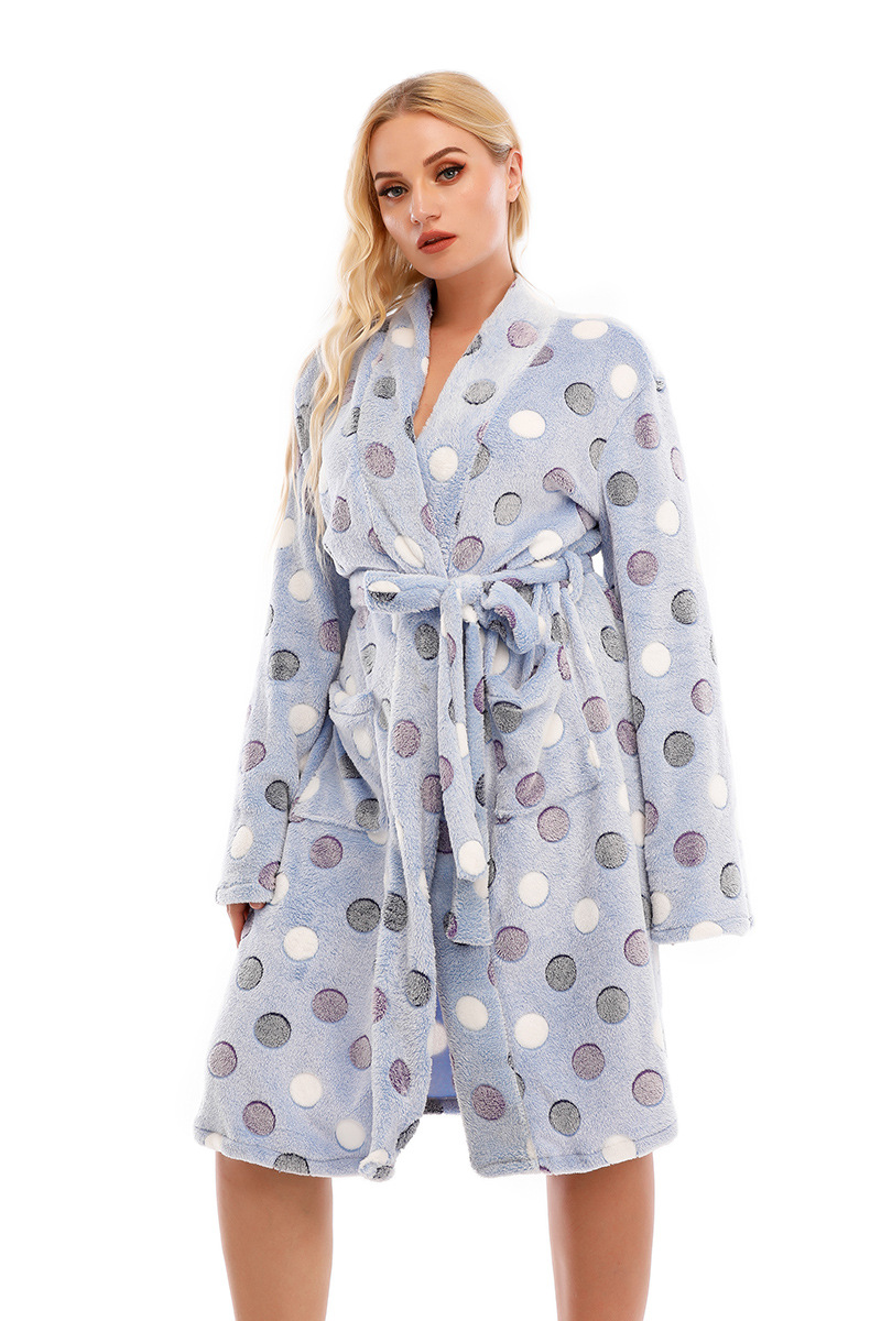 Hot sale autumn and winter new thickened large size flannel ladies' casual sweet nightgown home clothes can be worn outside_voghion.com