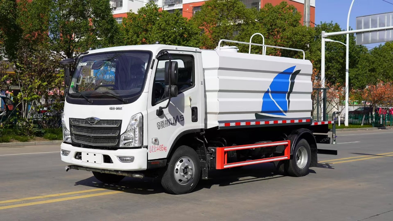 Export Foreign Trade Sprinkler Truck Foton Blue Brand 7 Cubic Meter Sprinkler Truck Sprinkler Truck Fog Cannon Truck Manufacturer Wholesale Price