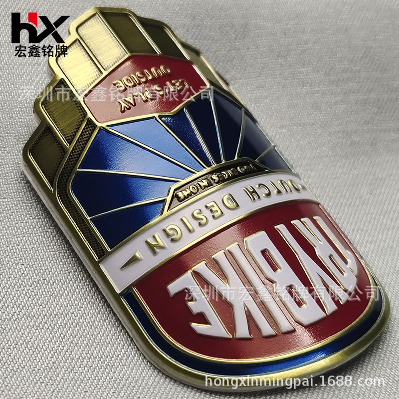 源头工厂冲压立体标牌弧度金属标签金属贴LOGO牌柯式印刷铝铭牌