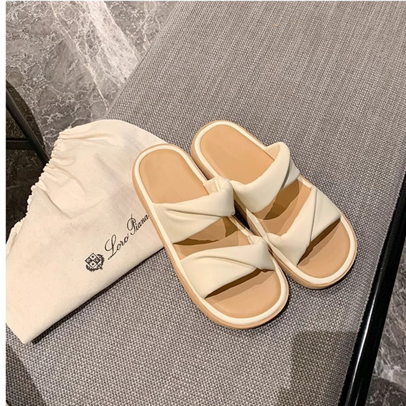 New Sheepskin Version Versatile Soft Bubble Slippers with a Stepping-On-Clouds Feel, Twist-Strap Casual Thick-Soled Women's Sandals for Outdoor Summer Wear