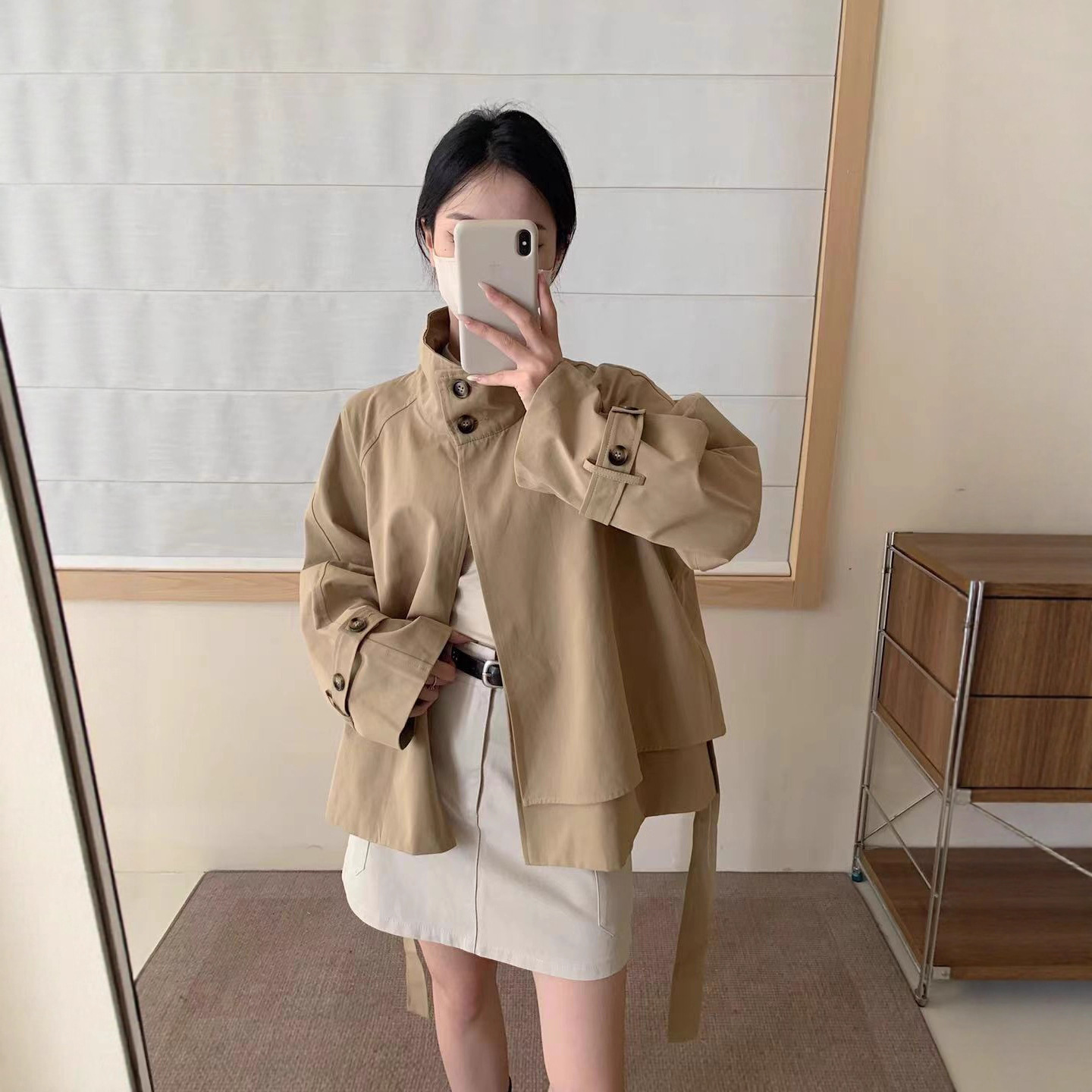 实拍韩国东大门高品质风衣女2025秋季新款设计感立领宽松开叉短款