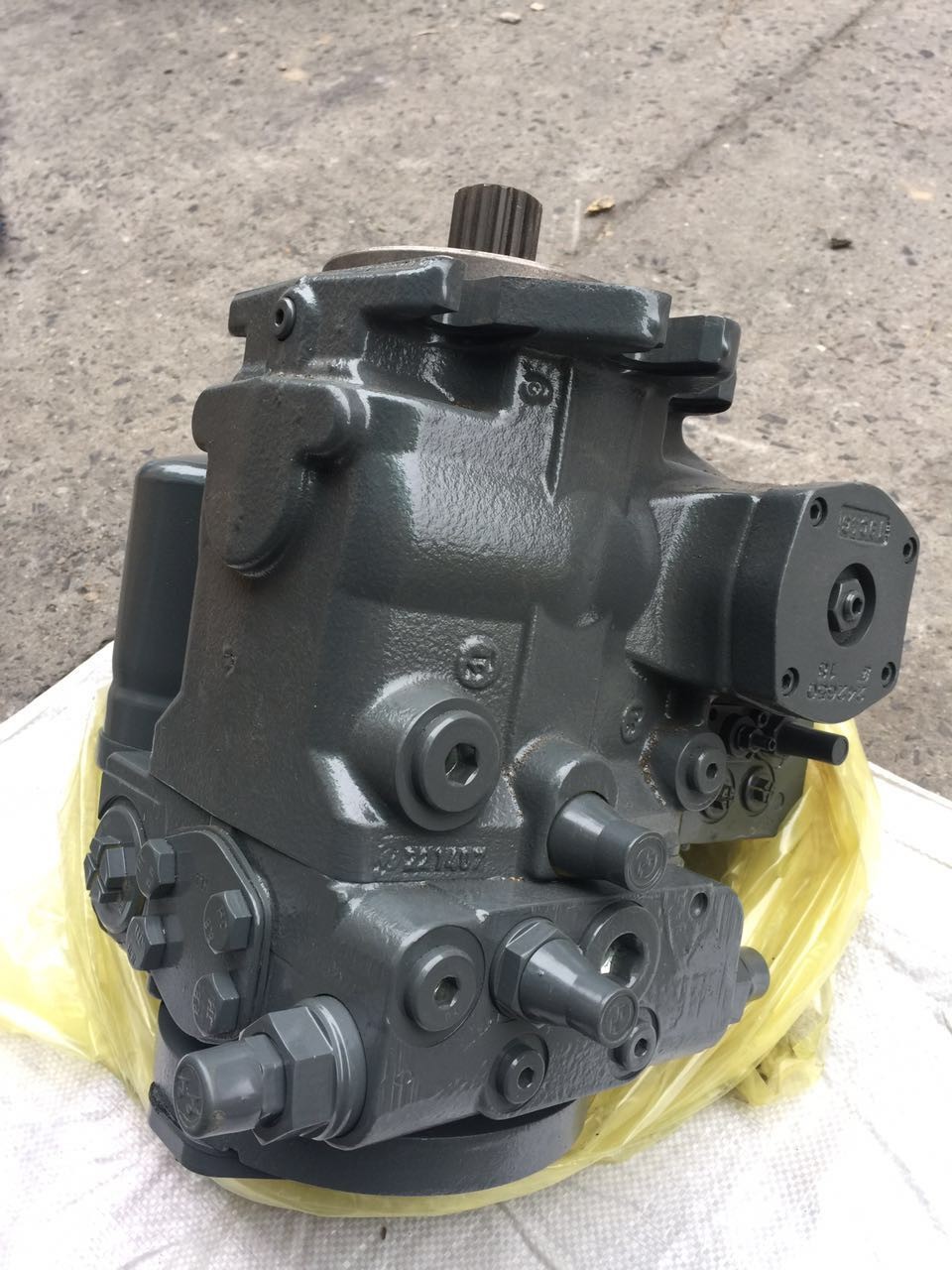 9150利勃海尔钩机齿轮泵总成11386373齿轮泵