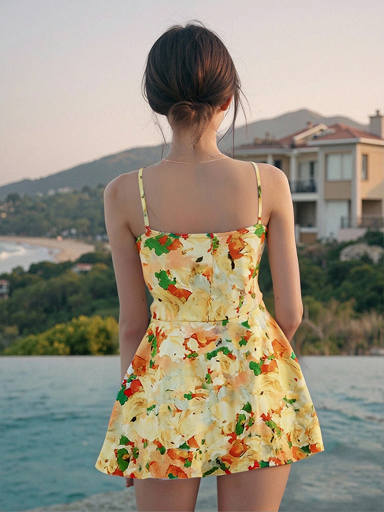 2025 verano nuevo estilo francés ligeramente gordo y delgado traje de baño floral de una pieza falda de mujer blusa de manga larga traje de baño al por mayor image 5