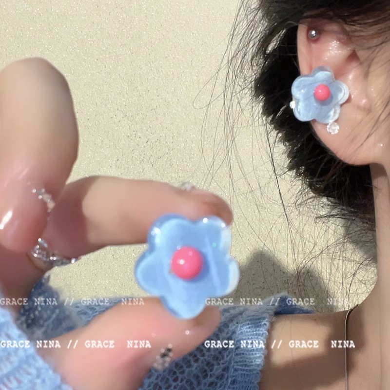 夏の落書き〜ピアスのない女性のためのカラフルな花のイヤークリップ 2023 新しいホットスタイル y2k 気質甘いイヤリング