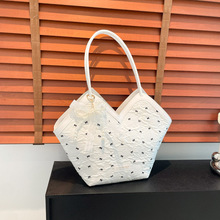 ���eͨ�ڴ���������Ů2025�¿�ײɫ�ٴ�μ����W�����n�����ذ�