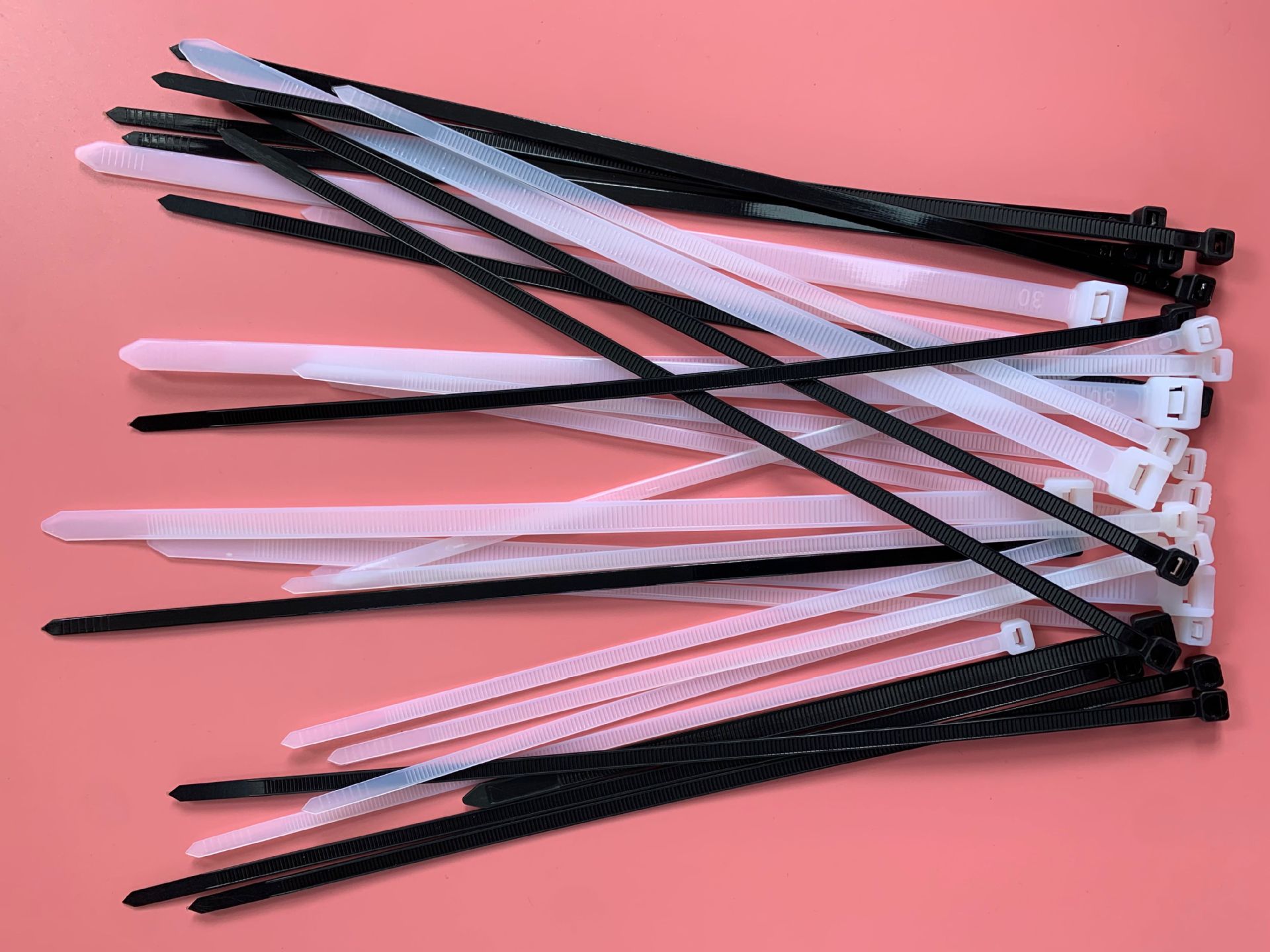 彩色4*120MM尼龙扎带塑料扎线带扎绳 自锁式捆扎带 束线带